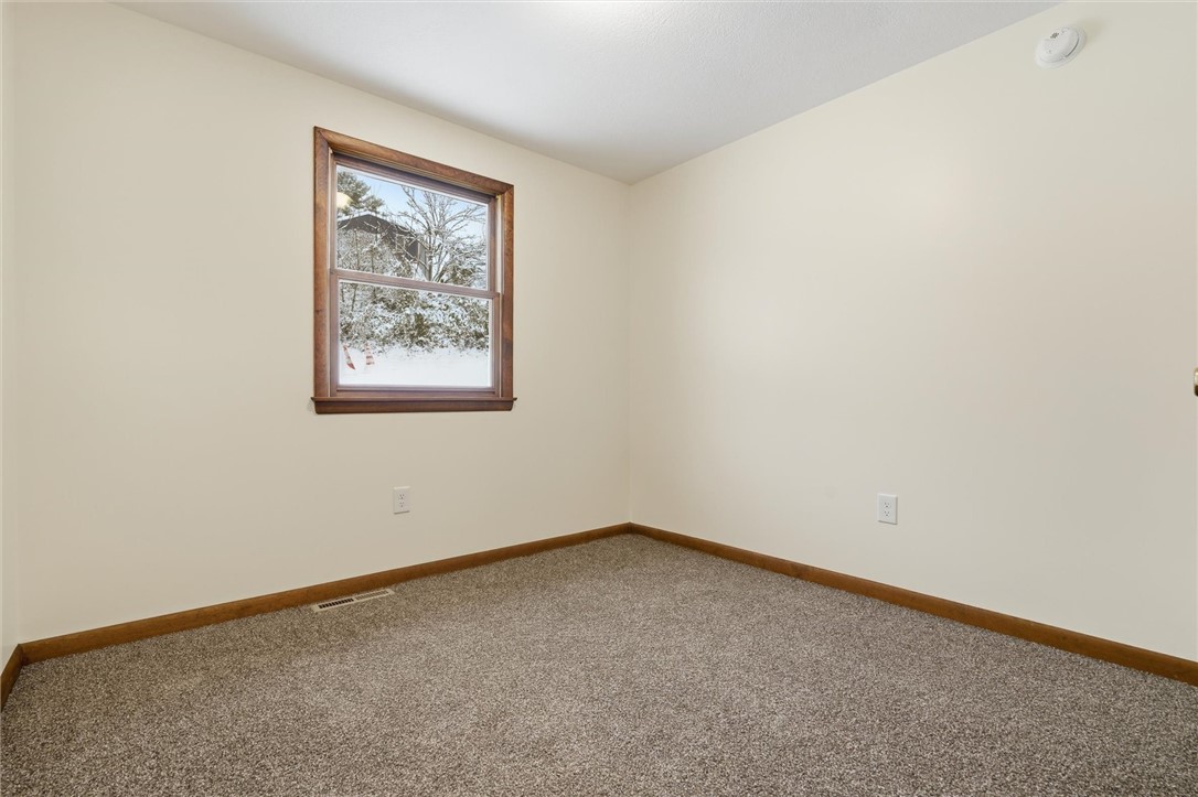 Canonsburg, Pennsylvania 15317, United States, 3 Bedrooms Bedrooms, ,2 BathroomsBathrooms,Residential,Active,250921