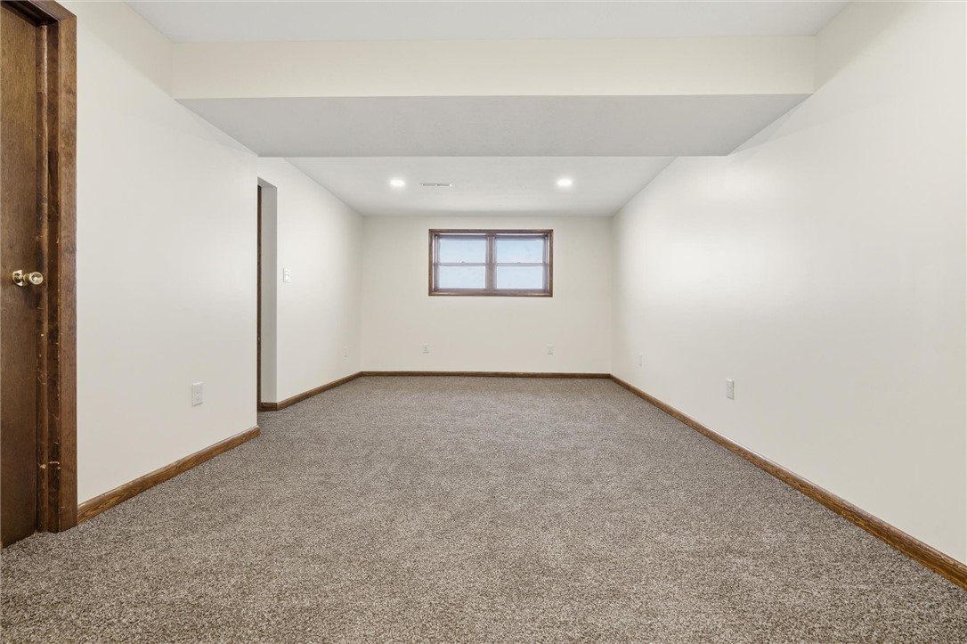 Canonsburg, Pennsylvania 15317, United States, 3 Bedrooms Bedrooms, ,2 BathroomsBathrooms,Residential,Active,250921