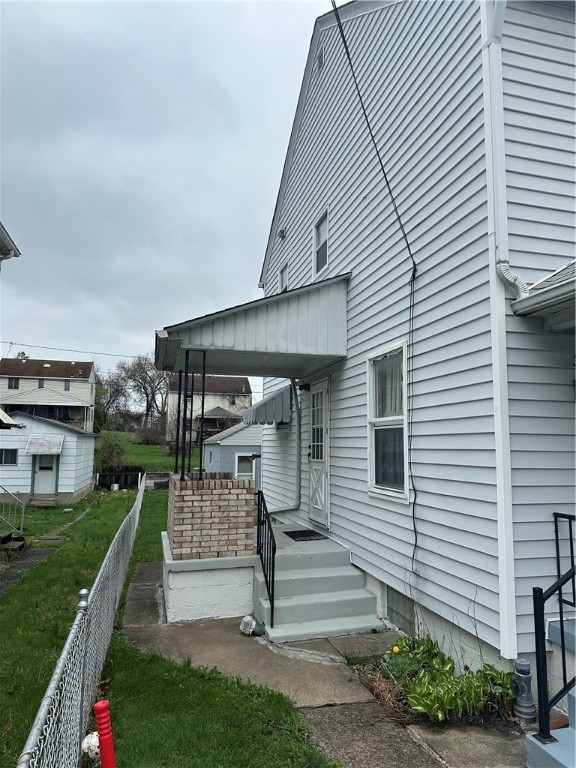 555 Farnsworth Ave, Clairton, Pennsylvania image 9