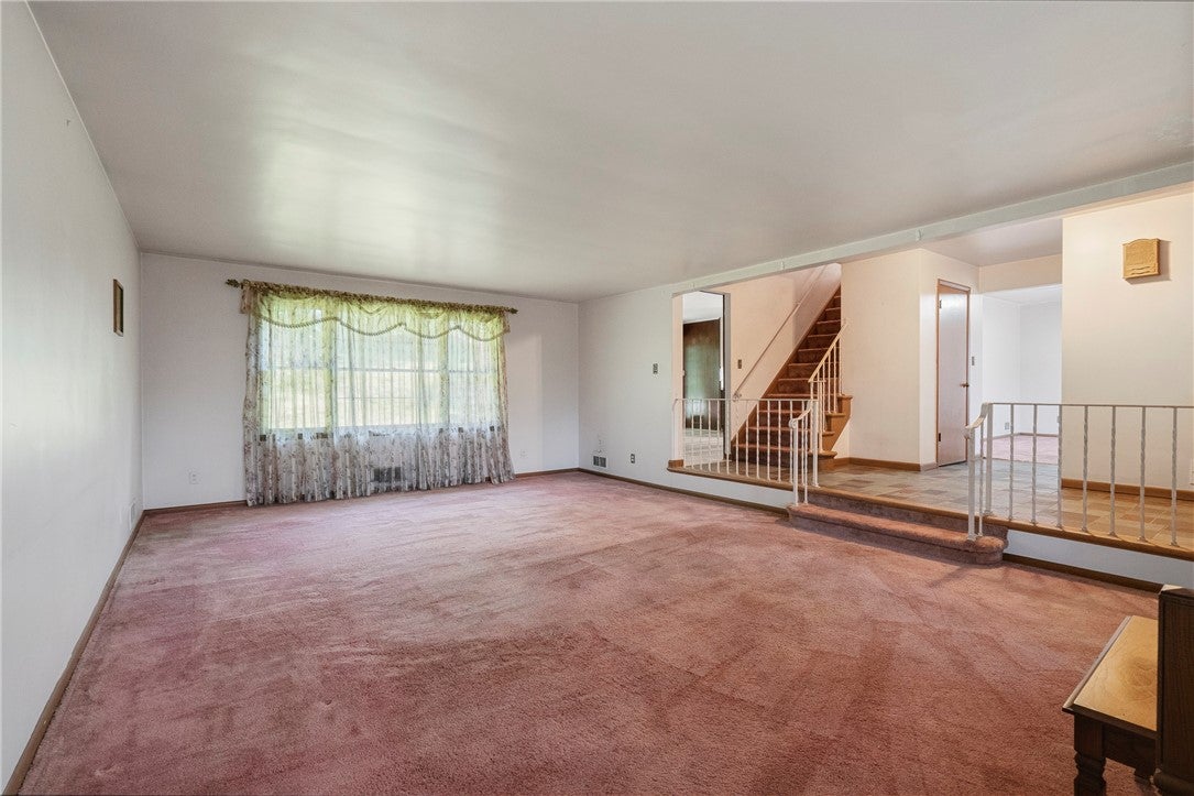 480 Roosevelt Road