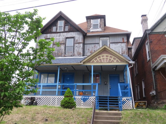 841 Holland Ave