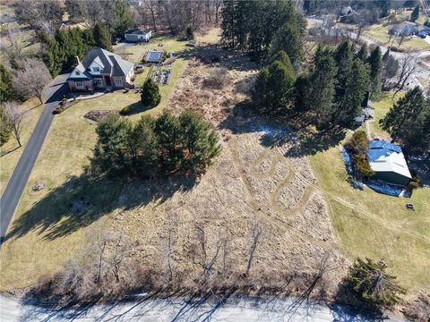 Photo of 4990 Lakewood Rd, Gibsonia, PA 15044 (MLS # 1741625)