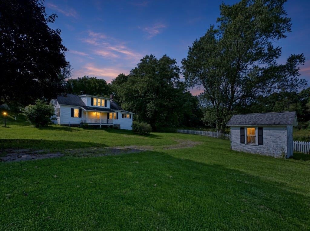 571 Lake Road