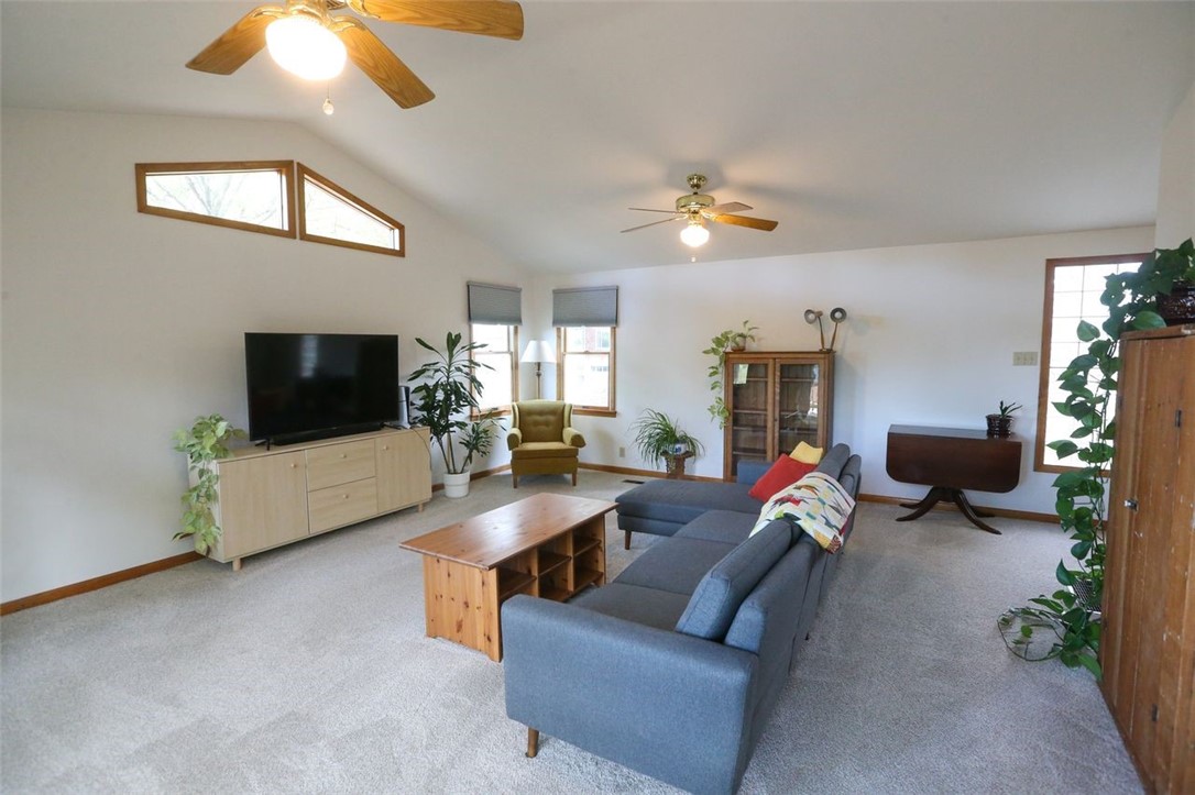 Forest Hills Boro, Pennsylvania 15221, United States, 2 Bedrooms Bedrooms, ,2 BathroomsBathrooms,Residential,Active,233803