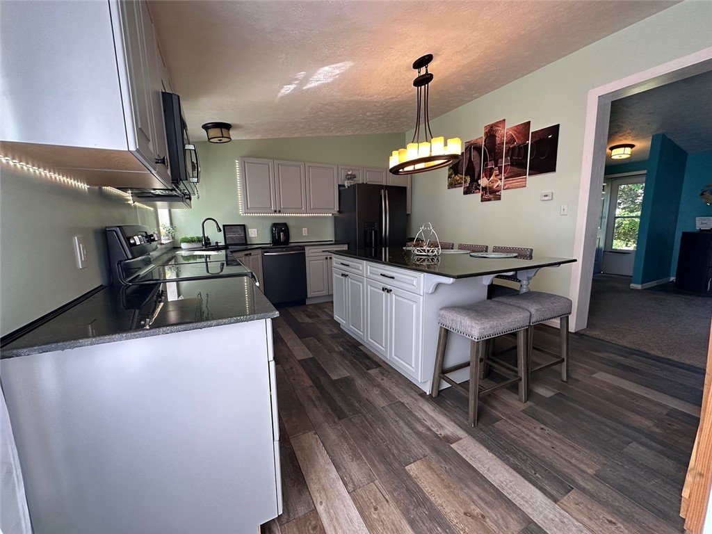 106 Plum Dr