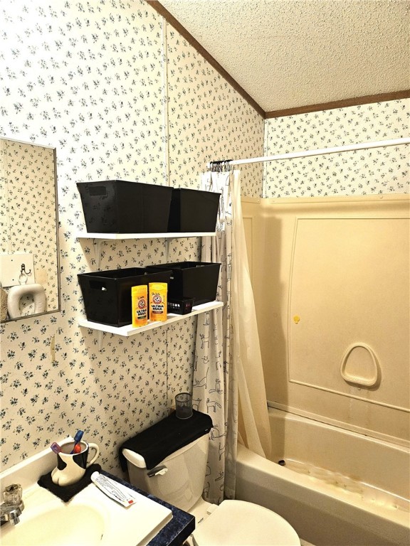 Muddy Creek Twp, Pennsylvania 16051, United States, 3 Bedrooms Bedrooms, ,2 BathroomsBathrooms,Residential,Active,225963