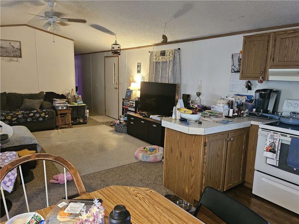 Muddy Creek Twp, Pennsylvania 16051, United States, 3 Bedrooms Bedrooms, ,2 BathroomsBathrooms,Residential,Active,225963