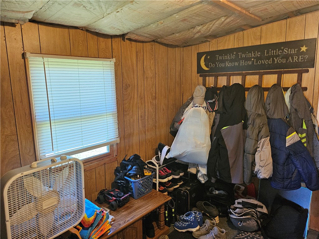 Muddy Creek Twp, Pennsylvania 16051, United States, 3 Bedrooms Bedrooms, ,2 BathroomsBathrooms,Residential,Active,225963