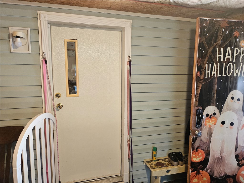 Muddy Creek Twp, Pennsylvania 16051, United States, 3 Bedrooms Bedrooms, ,2 BathroomsBathrooms,Residential,Active,225963