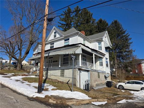 Multifamily For Sale - 725 Pine St St<br/> Westmoreland County, Irwin, PA 15642