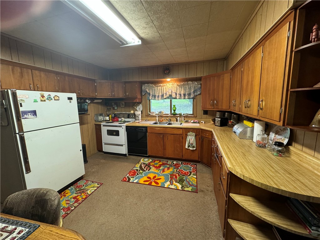 Rayne Twp/Ernest, Pennsylvania 15747, United States, 4 Bedrooms Bedrooms, ,1 BathroomBathrooms,Residential,Active,19005