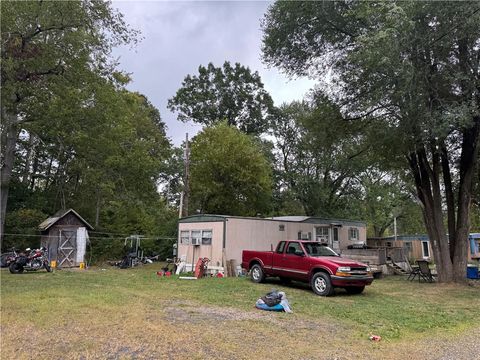 107 Meadowlark Ln Parker Twp PA 16022