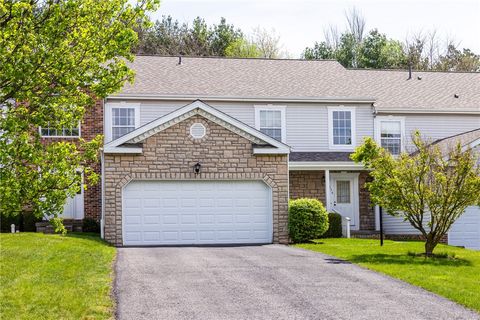 Photo of 156 Sandy Brae Dr, Canonsburg, PA 15317 (MLS # 1749535)