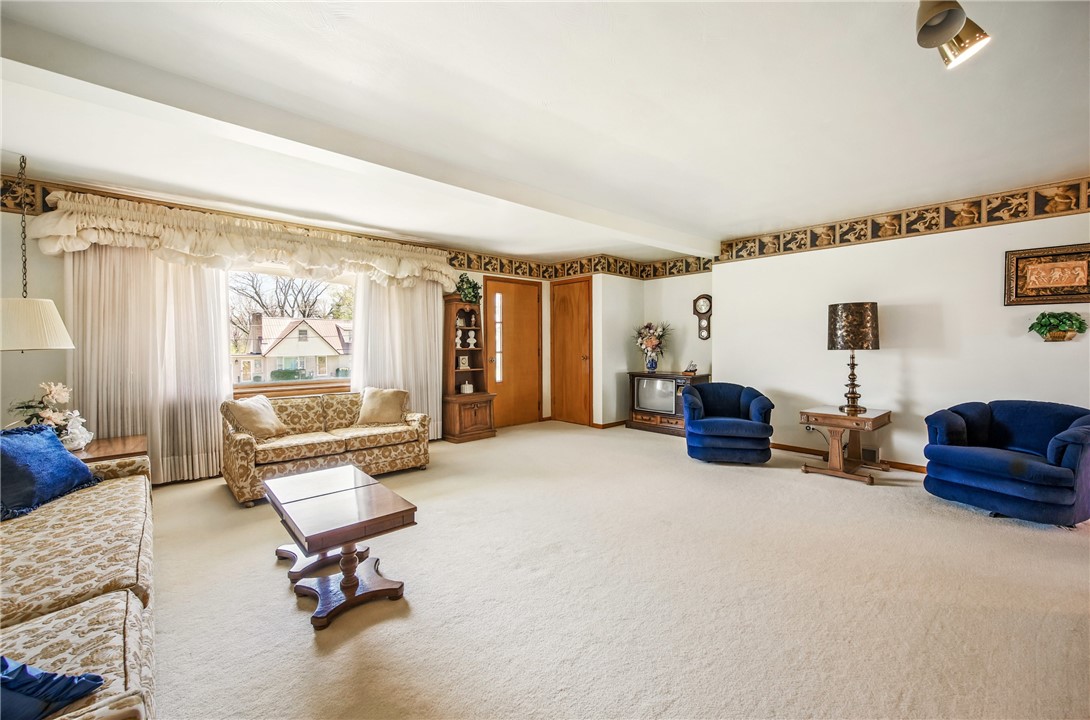 1734 S Judy Lynn Dr Dr, Farrell, Pennsylvania image 10
