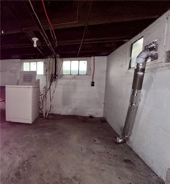 Ellwood City, Pennsylvania 16117, United States, 3 Bedrooms Bedrooms, ,1 BathroomBathrooms,Residential,Active,186300