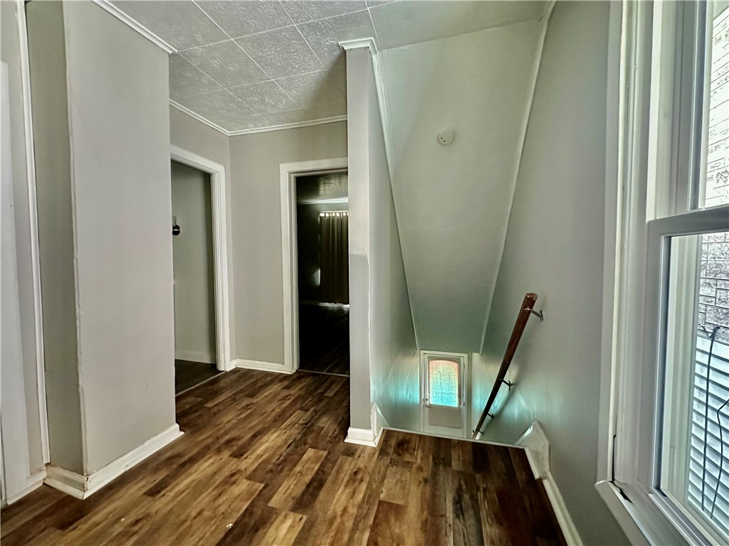 Ellwood City, Pennsylvania 16117, United States, 3 Bedrooms Bedrooms, ,1 BathroomBathrooms,Residential,Active,186300