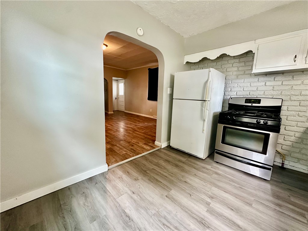 Ellwood City, Pennsylvania 16117, United States, 3 Bedrooms Bedrooms, ,1 BathroomBathrooms,Residential,Active,186300