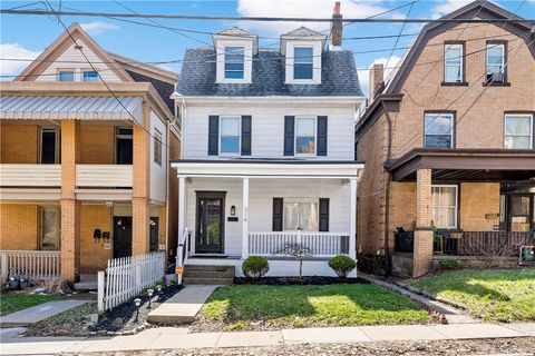Photo of 314 Kambach St, Pittsburgh, PA 15211 (MLS # 1745147)