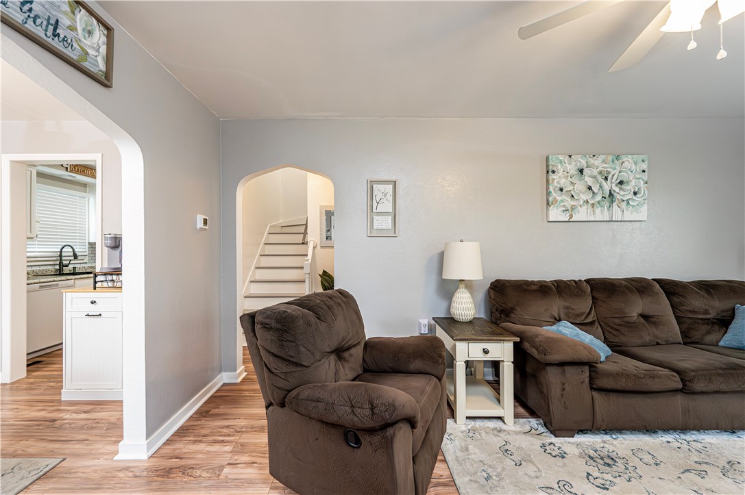 Jeannette, Pennsylvania 15644, United States, 3 Bedrooms Bedrooms, ,2 BathroomsBathrooms,Residential,Contingent,194172