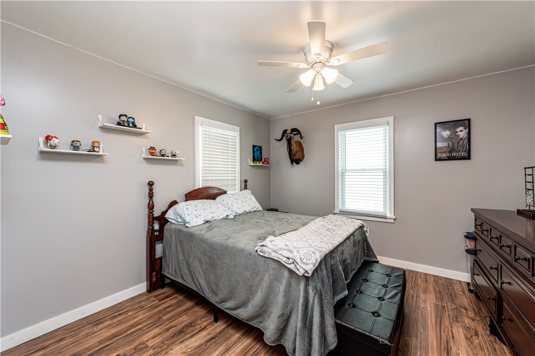 Jeannette, Pennsylvania 15644, United States, 3 Bedrooms Bedrooms, ,2 BathroomsBathrooms,Residential,Contingent,194172