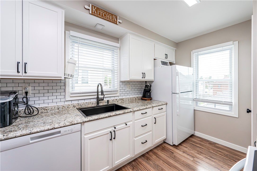 Jeannette, Pennsylvania 15644, United States, 3 Bedrooms Bedrooms, ,2 BathroomsBathrooms,Residential,Contingent,194172