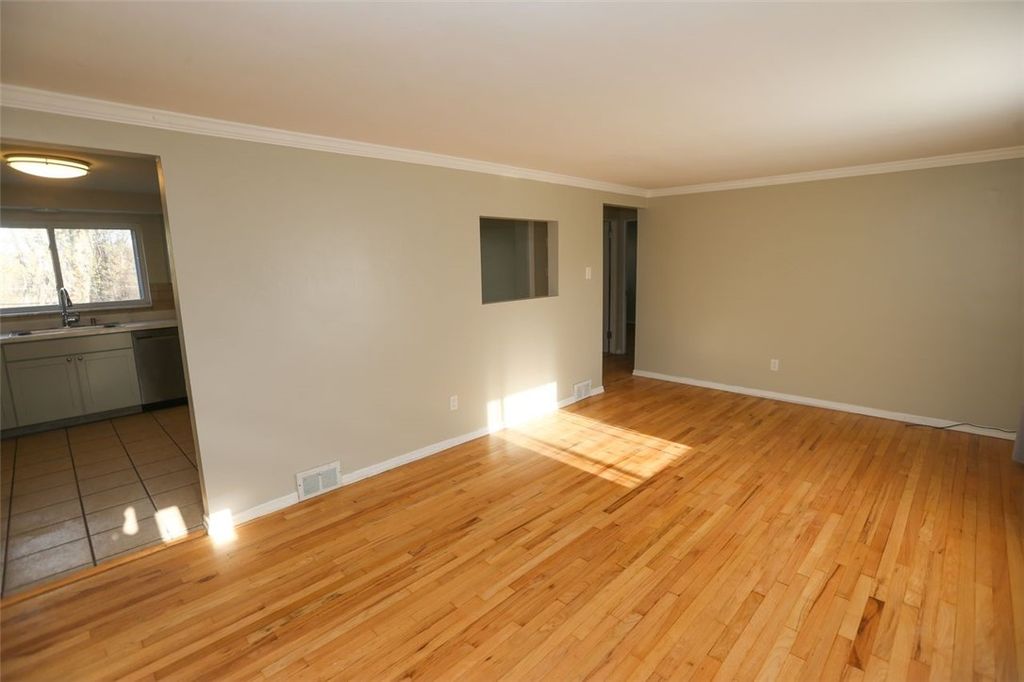Photo of 304 Millport Rd, Pittsburgh, PA 15122 (MLS # 1749507)
