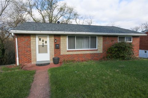 Photo of 304 Millport Rd, Pittsburgh, PA 15122 (MLS # 1749507)
