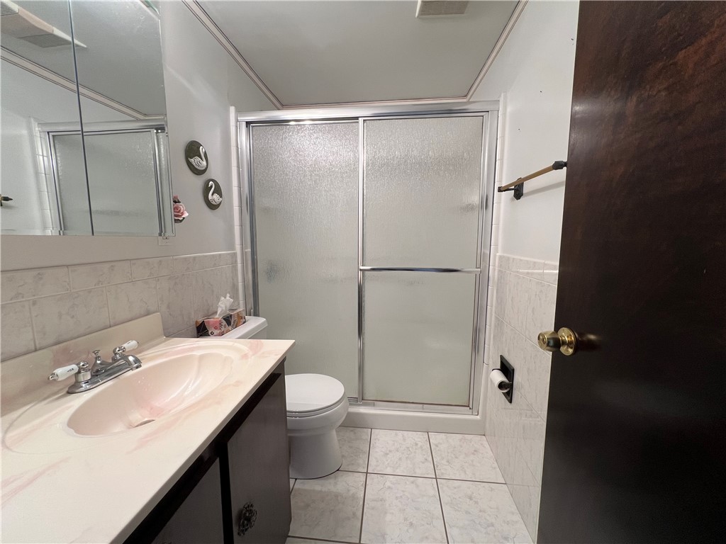 Baldwin Boro, Pennsylvania 15227, United States, 3 Bedrooms Bedrooms, ,3 BathroomsBathrooms,Residential,Active,94000