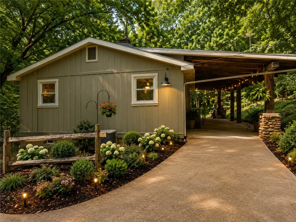 149 Seneca School Rd