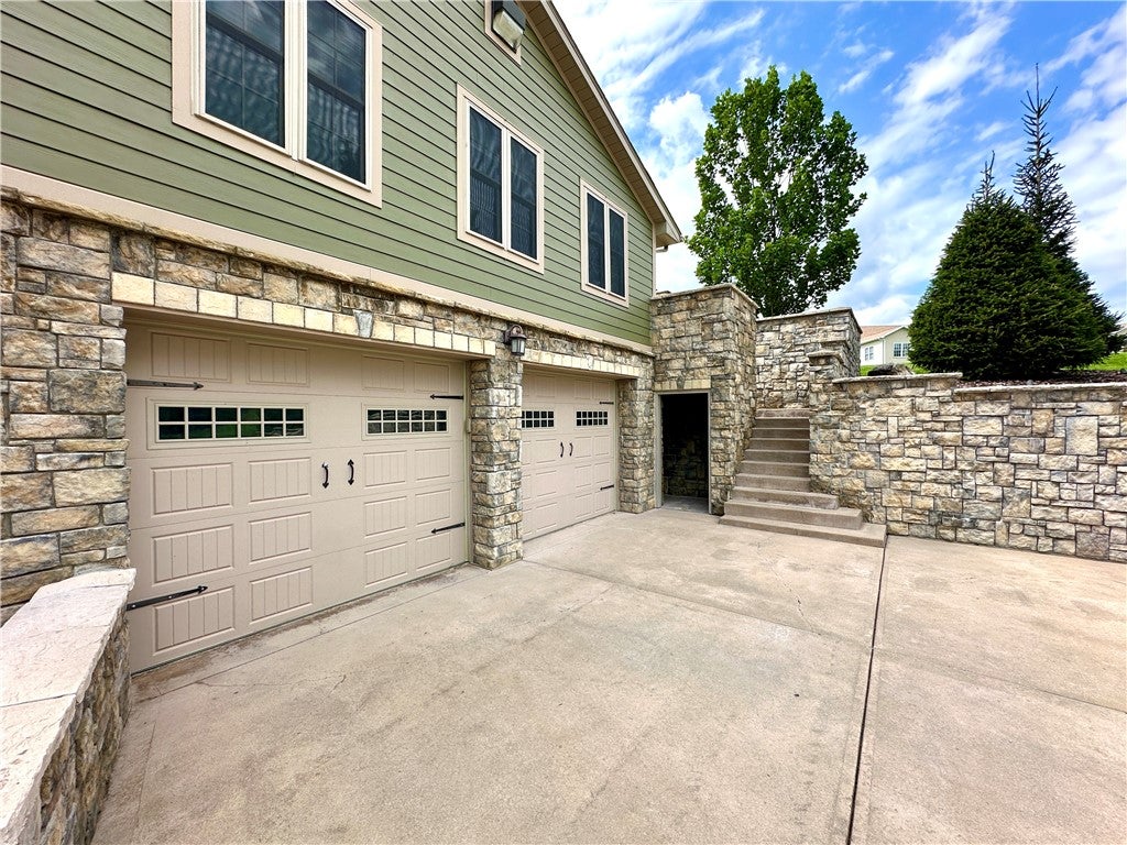 2058 Mercer New Wilmington Rd