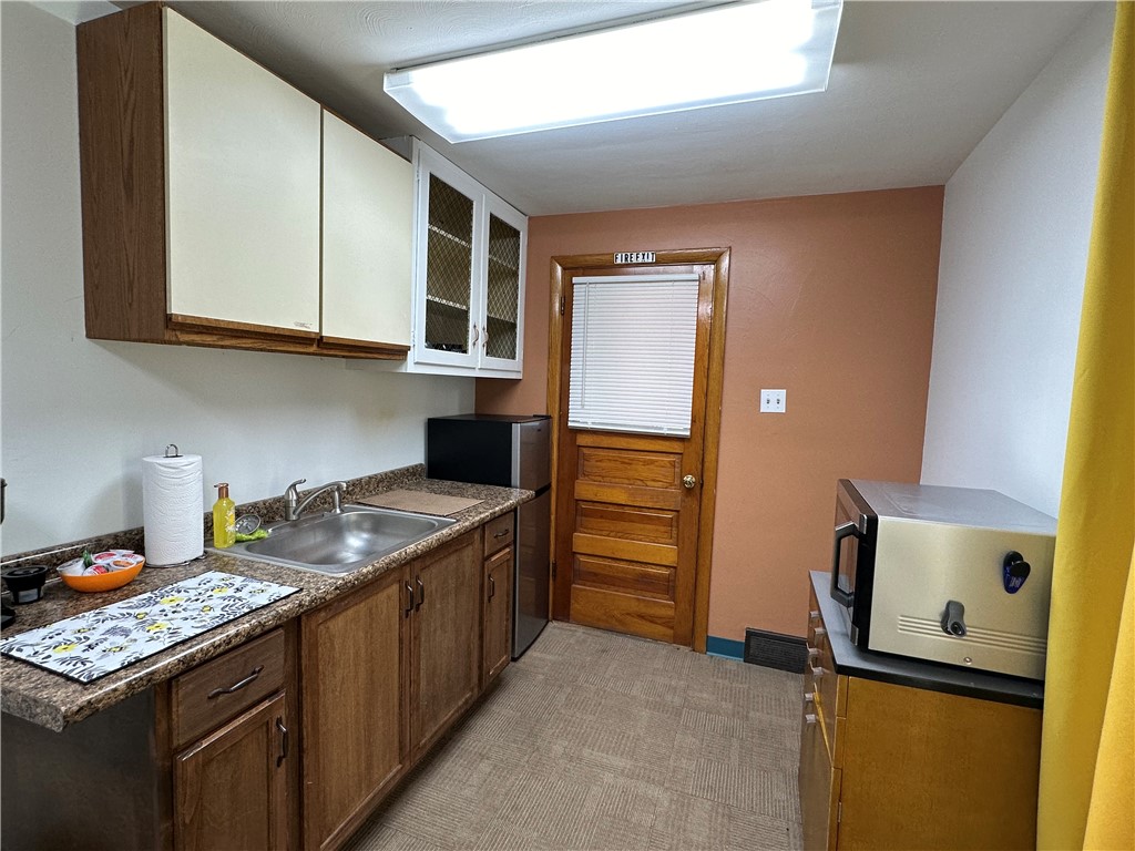 Ellwood City - Law, Pennsylvania 16117, United States, ,Residential,Active,44719