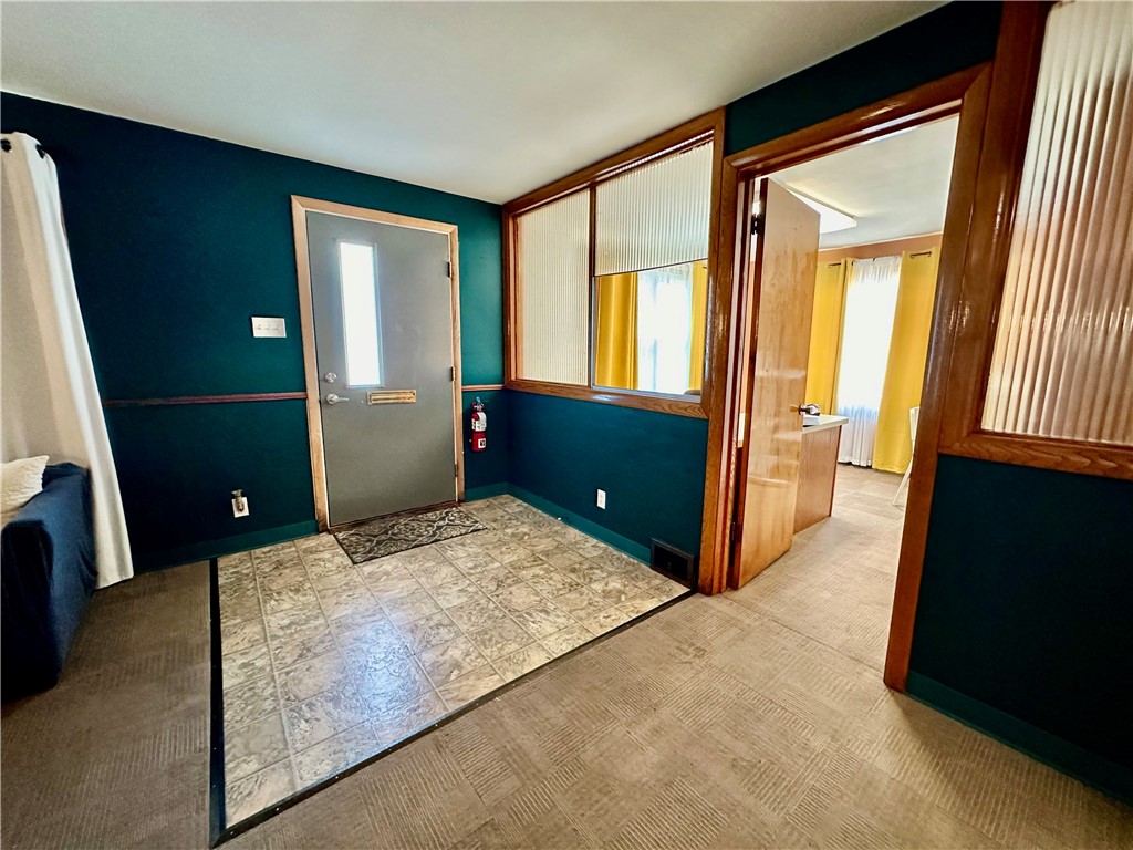 Ellwood City - Law, Pennsylvania 16117, United States, ,Residential,Active,44719