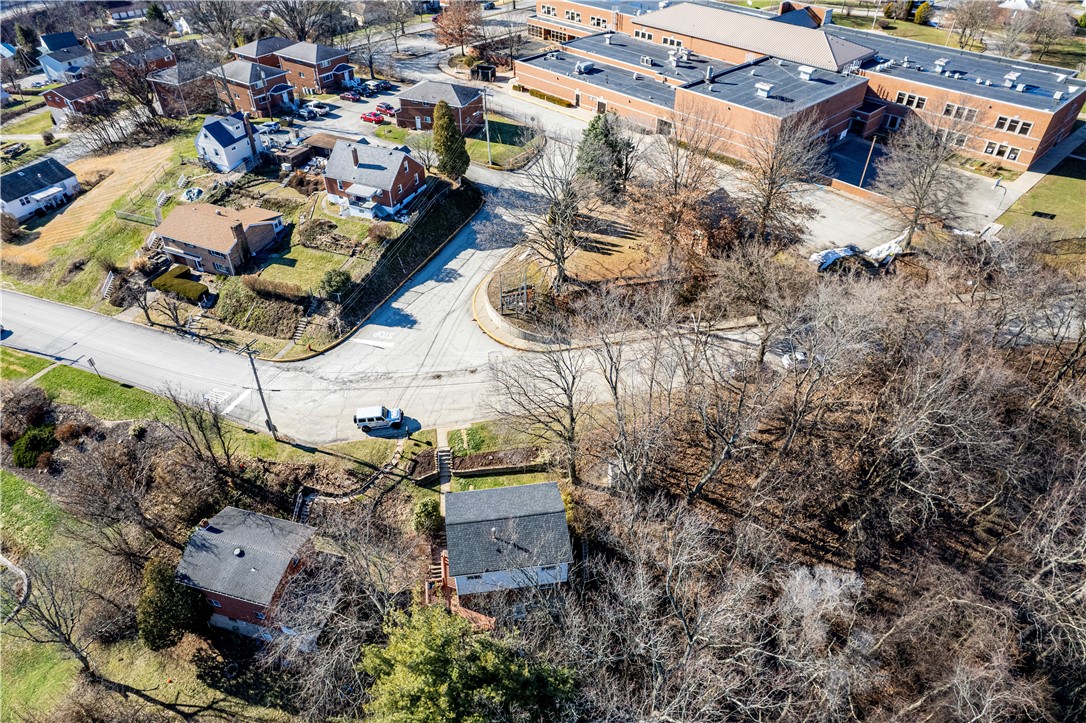 Greensburg, Pennsylvania 15601, United States, 4 Bedrooms Bedrooms, ,2 BathroomsBathrooms,Residential,Contingent,113011