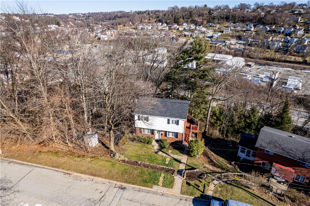Greensburg, Pennsylvania 15601, United States, 4 Bedrooms Bedrooms, ,2 BathroomsBathrooms,Residential,Contingent,113011