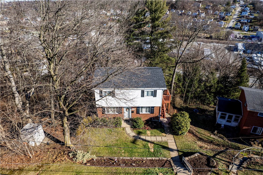 Greensburg, Pennsylvania 15601, United States, 4 Bedrooms Bedrooms, ,2 BathroomsBathrooms,Residential,Contingent,113011