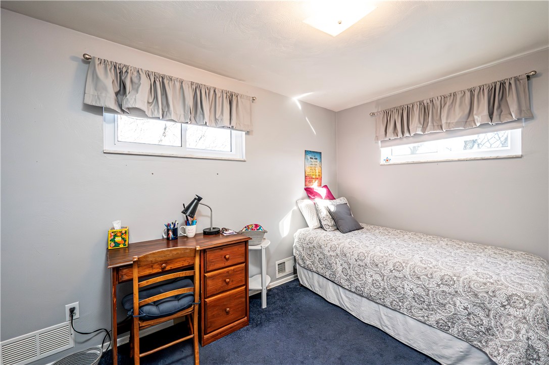 Greensburg, Pennsylvania 15601, United States, 4 Bedrooms Bedrooms, ,2 BathroomsBathrooms,Residential,Contingent,113011