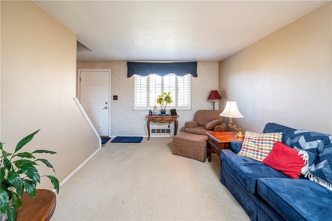 Greensburg, Pennsylvania 15601, United States, 4 Bedrooms Bedrooms, ,2 BathroomsBathrooms,Residential,Contingent,113011