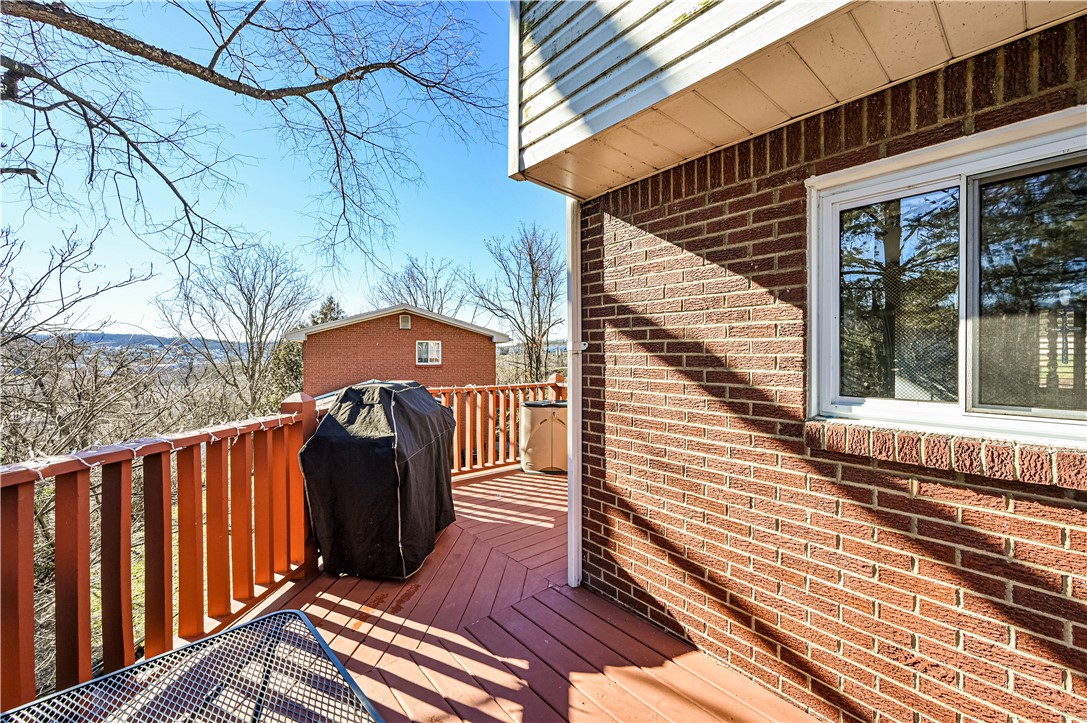 Greensburg, Pennsylvania 15601, United States, 4 Bedrooms Bedrooms, ,2 BathroomsBathrooms,Residential,Contingent,113011