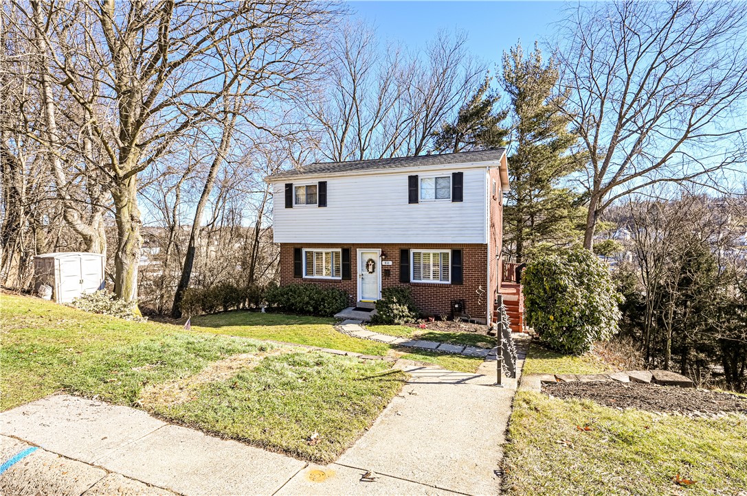 Greensburg, Pennsylvania 15601, United States, 4 Bedrooms Bedrooms, ,2 BathroomsBathrooms,Residential,Contingent,113011