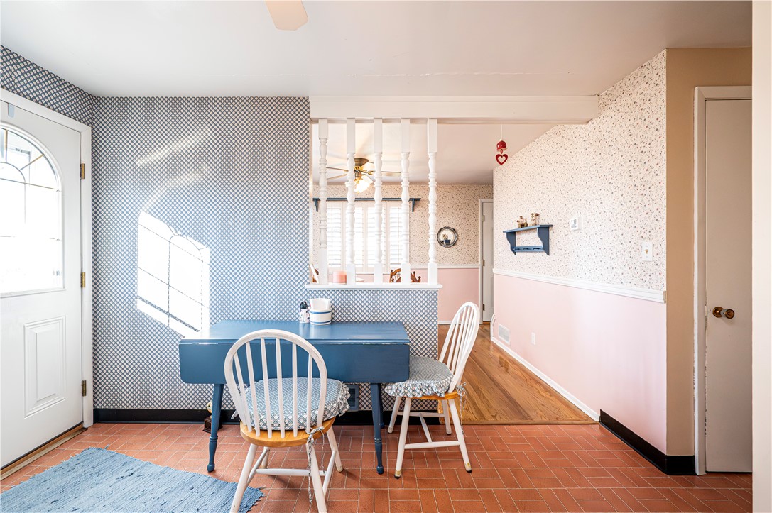 Greensburg, Pennsylvania 15601, United States, 4 Bedrooms Bedrooms, ,2 BathroomsBathrooms,Residential,Contingent,113011