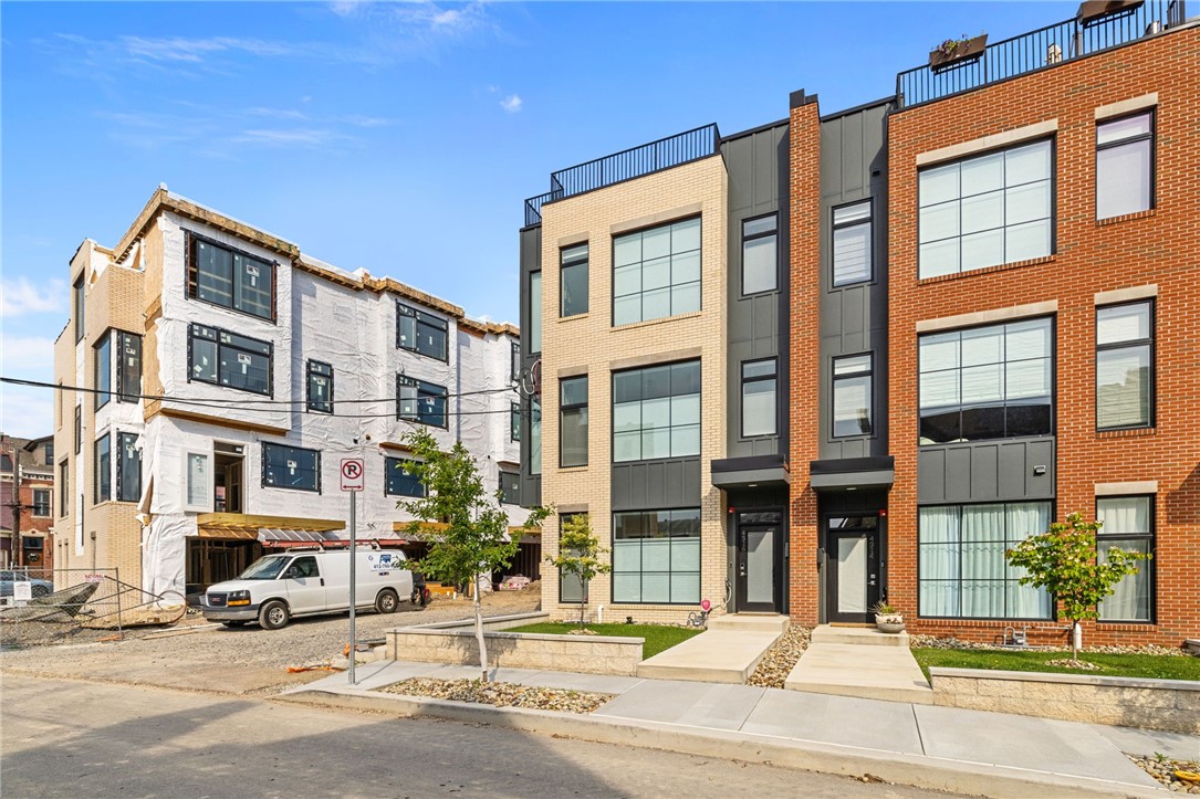 Pittsburgh, Pennsylvania, 15201, United States, 4 Bedrooms Bedrooms, ,5 BathroomsBathrooms,Residential,Active,1844542