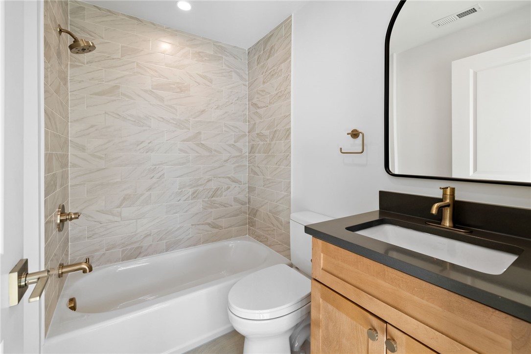 Pittsburgh, Pennsylvania, 15201, United States, 4 Bedrooms Bedrooms, ,5 BathroomsBathrooms,Residential,Active,1844542