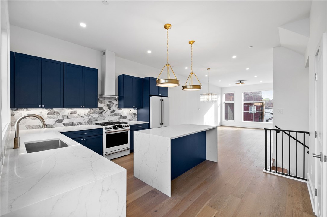 Pittsburgh, Pennsylvania, 15201, United States, 4 Bedrooms Bedrooms, ,5 BathroomsBathrooms,Residential,Active,1844542