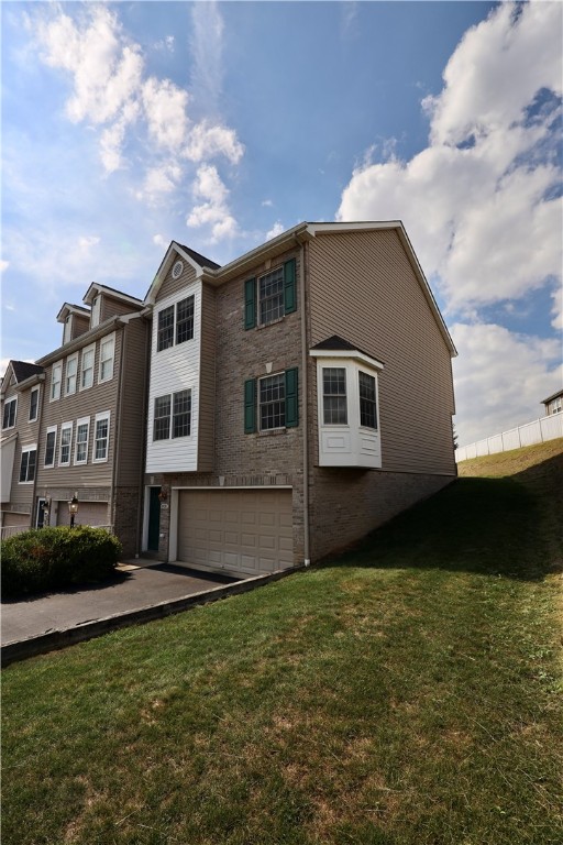 Jeannette, Pennsylvania 15644, United States, 3 Bedrooms Bedrooms, ,3 BathroomsBathrooms,Residential,Active,196379