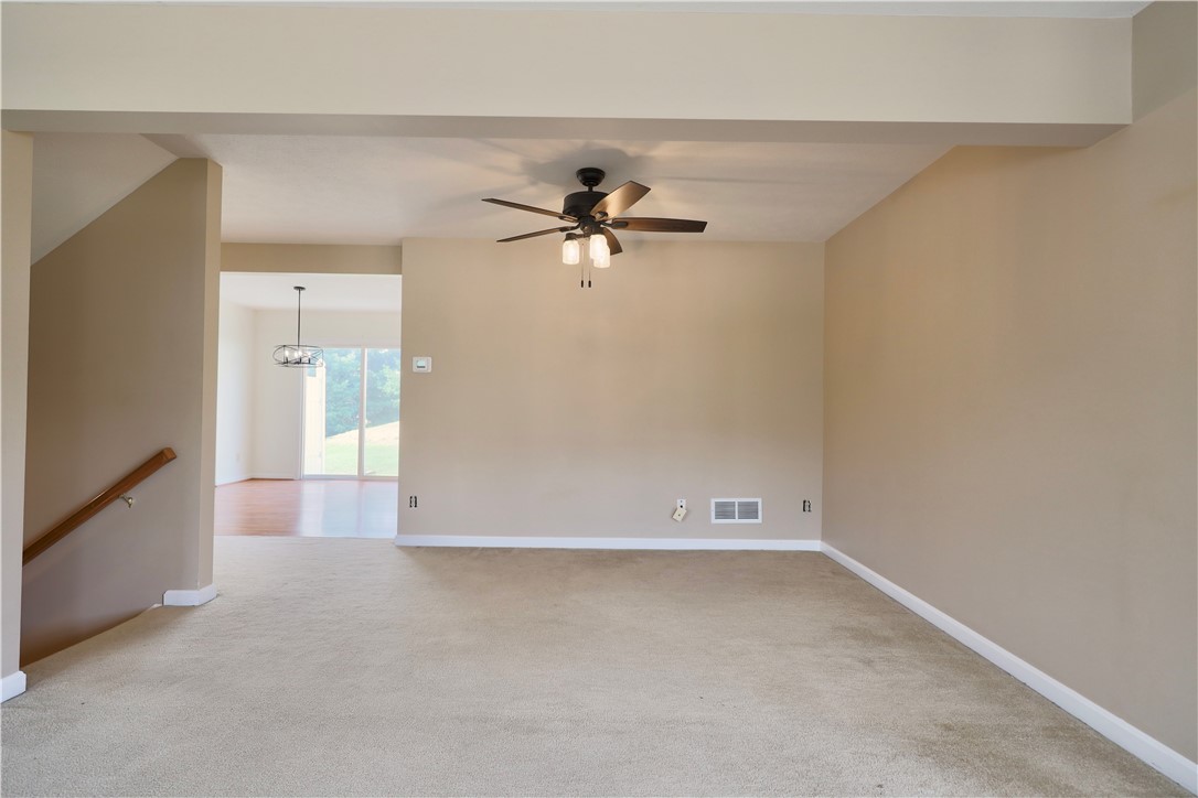 Jeannette, Pennsylvania 15644, United States, 3 Bedrooms Bedrooms, ,3 BathroomsBathrooms,Residential,Active,196379