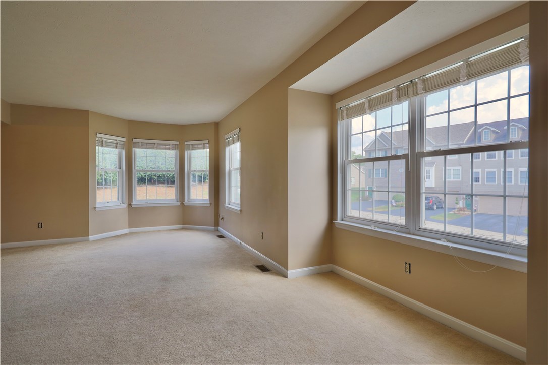 Jeannette, Pennsylvania 15644, United States, 3 Bedrooms Bedrooms, ,3 BathroomsBathrooms,Residential,Active,196379