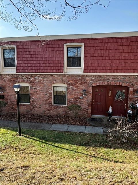 Photo of 1234 Pennsbury Blvd, Pittsburgh, PA 15205 (MLS # 1735225)