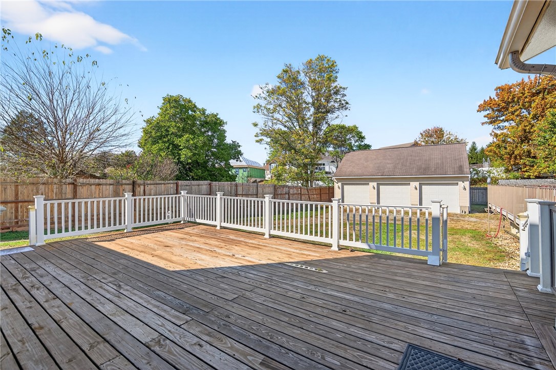 Delmont, Pennsylvania 15626, United States, 3 Bedrooms Bedrooms, ,3 BathroomsBathrooms,Residential,Contingent,224793