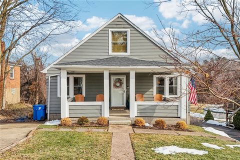 Photo of 7036 Shannon Rd, Verona, PA 15147 (MLS # 1740506)