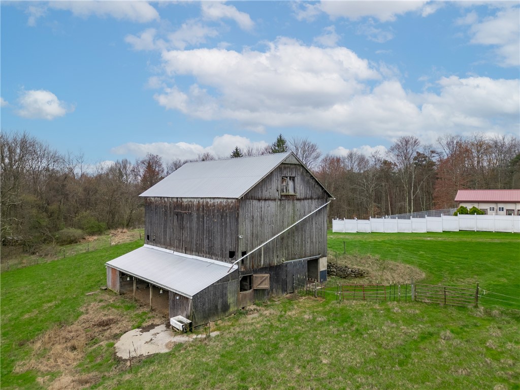 Hanover Twp - Bea, Pennsylvania 15043, United States, 5 Bedrooms Bedrooms, ,3 BathroomsBathrooms,Residential,Active,13883